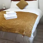 Lower Main Street Apartment