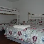 The Country Roads Inn