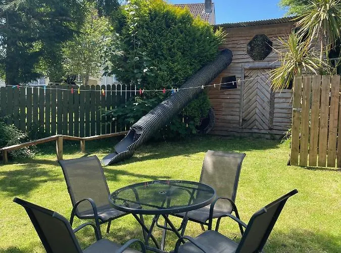 27 Ballyraine Park