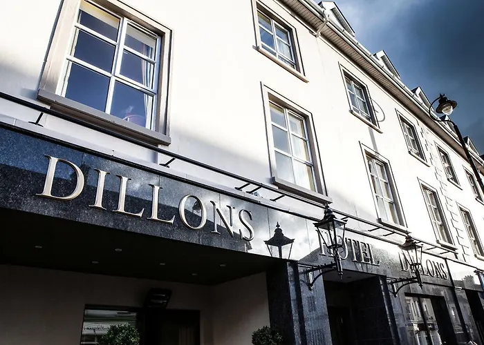 Dillon\'S Hotel