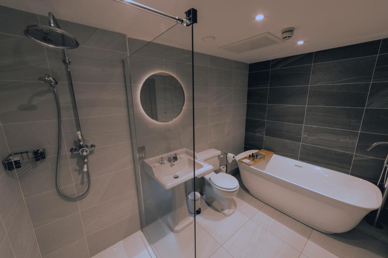 Rockhill House 4*