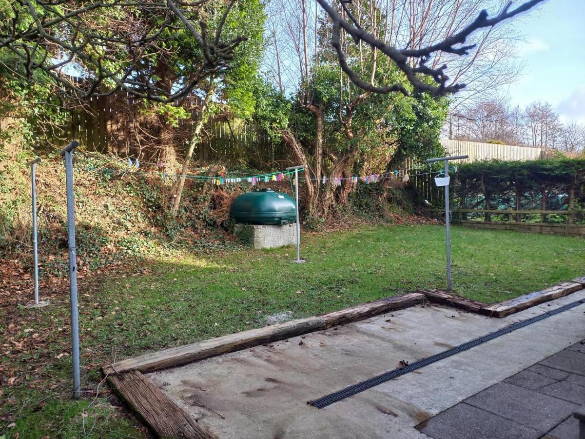 Large 4bed Available Long-term In