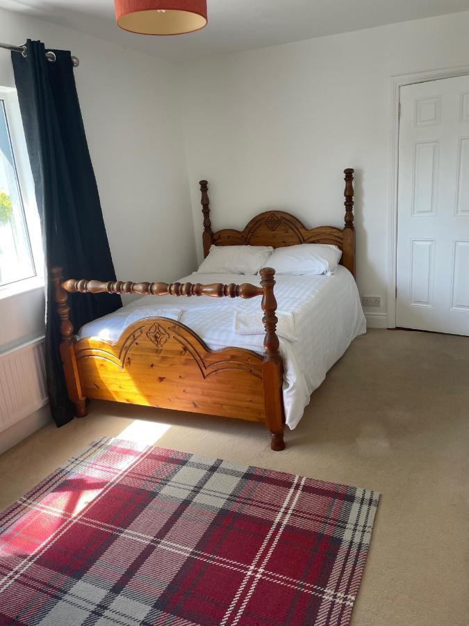 27 Ballyraine Park