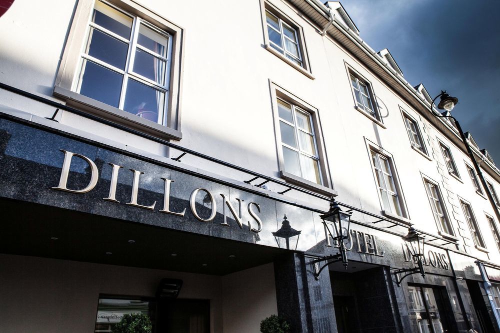 Dillon's Hotel