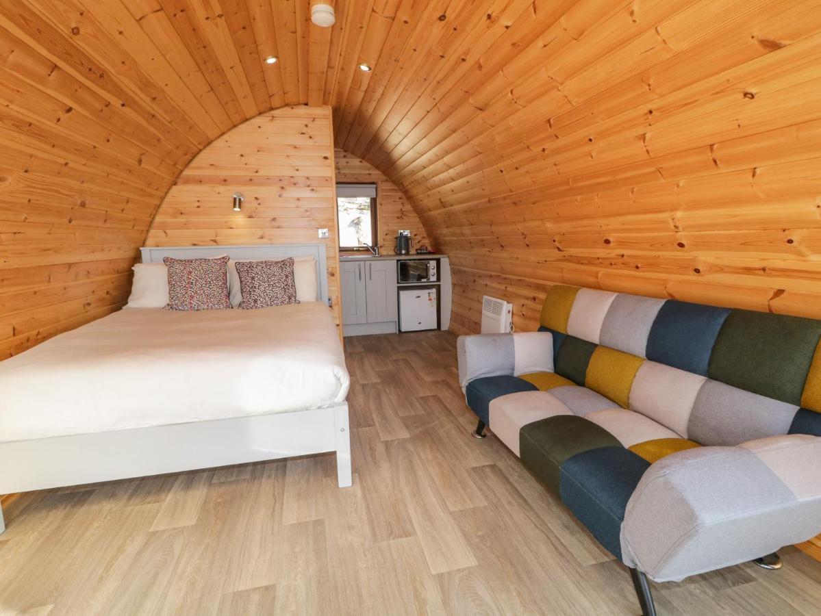 The Wheelhouse Pod No 8 * Letterkenny