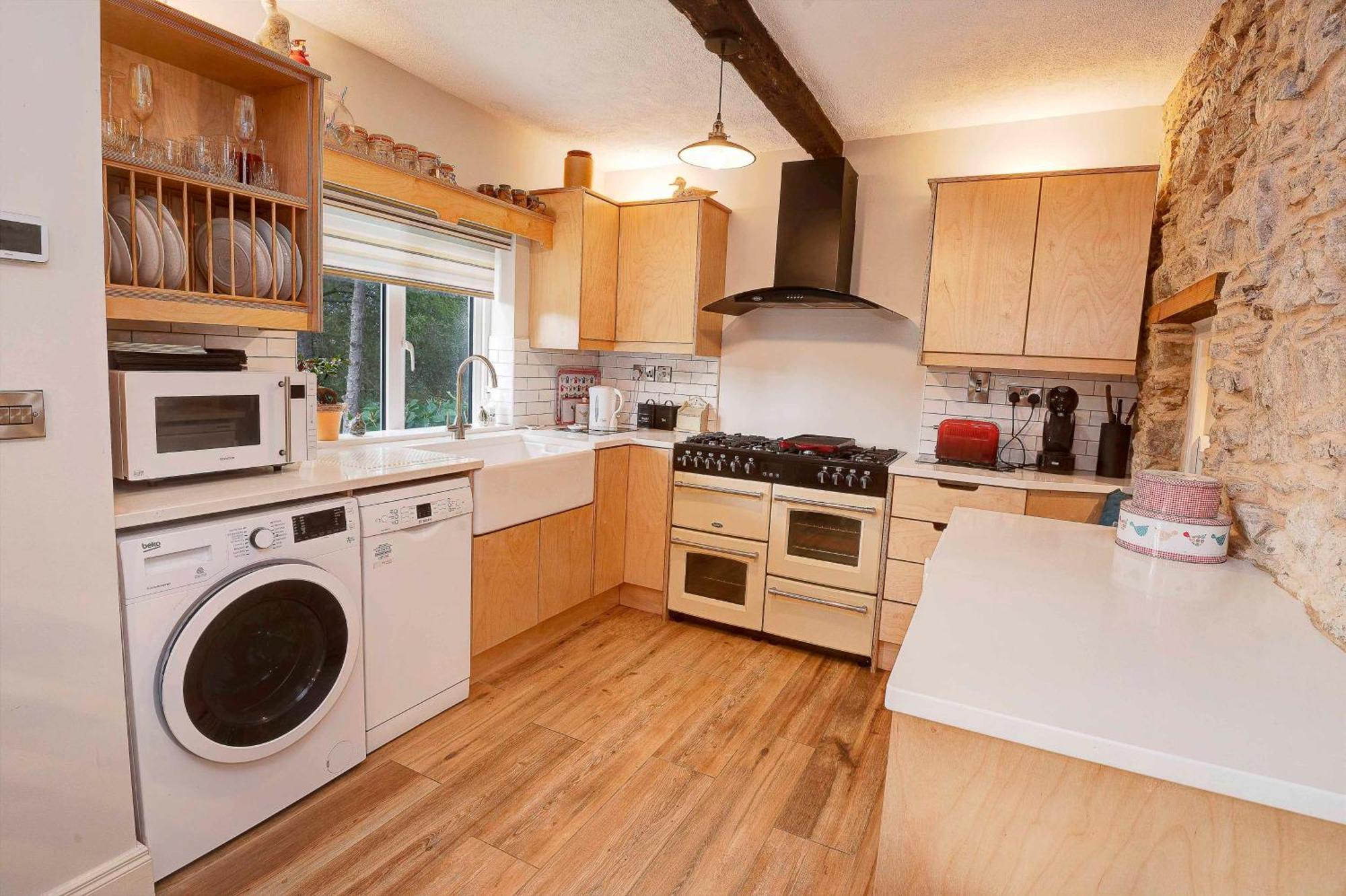 Traditional With Private Hot Tub In The Heart Of Donegal Holiday home