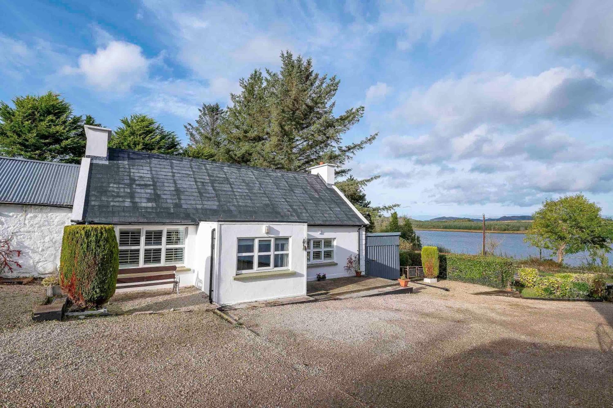 Traditional With Private Hot Tub In The Heart Of Donegal * Letterkenny