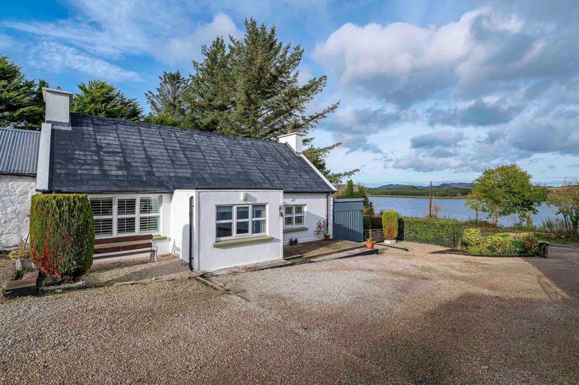 Holiday home Traditional With Private Hot Tub In The Heart Of Donegal Letterkenny