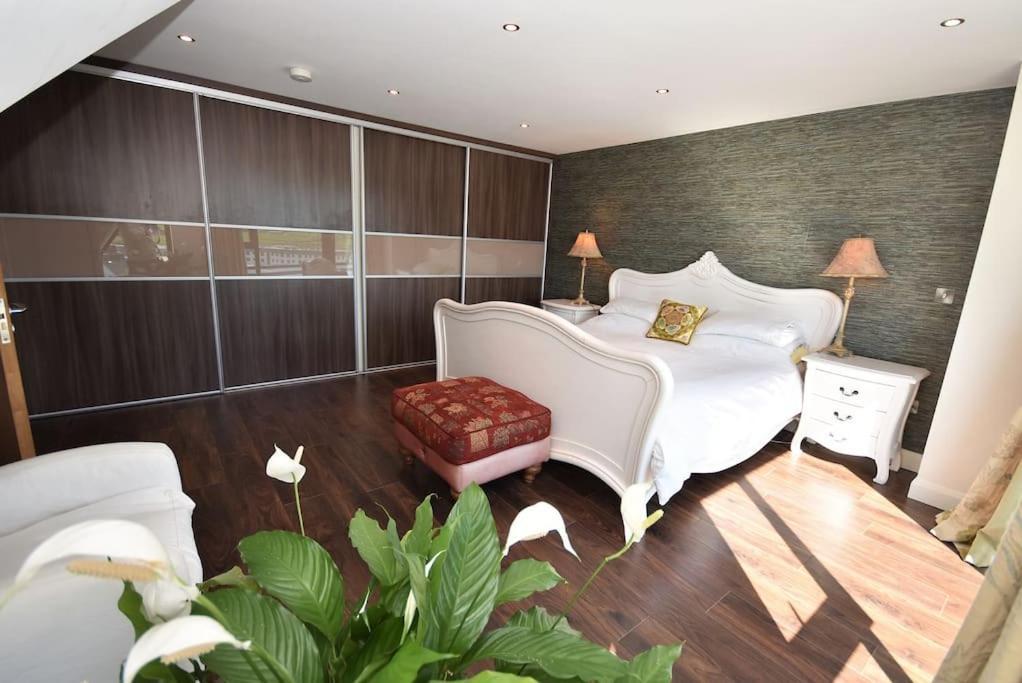 Holiday home No50 Luxury 3bed3bath With Ev Charger