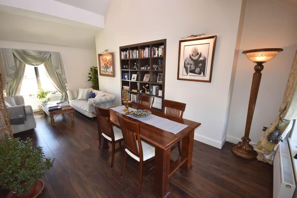 Holiday home No50 Luxury 3bed3bath With Ev Charger