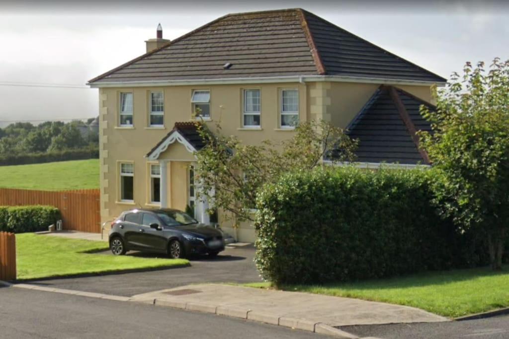 Holiday home Hazelwood House