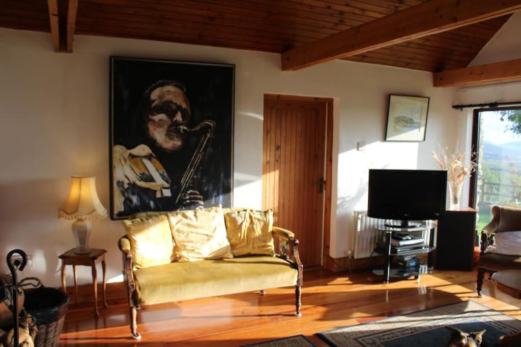 Holiday home Private Thatched - With Views