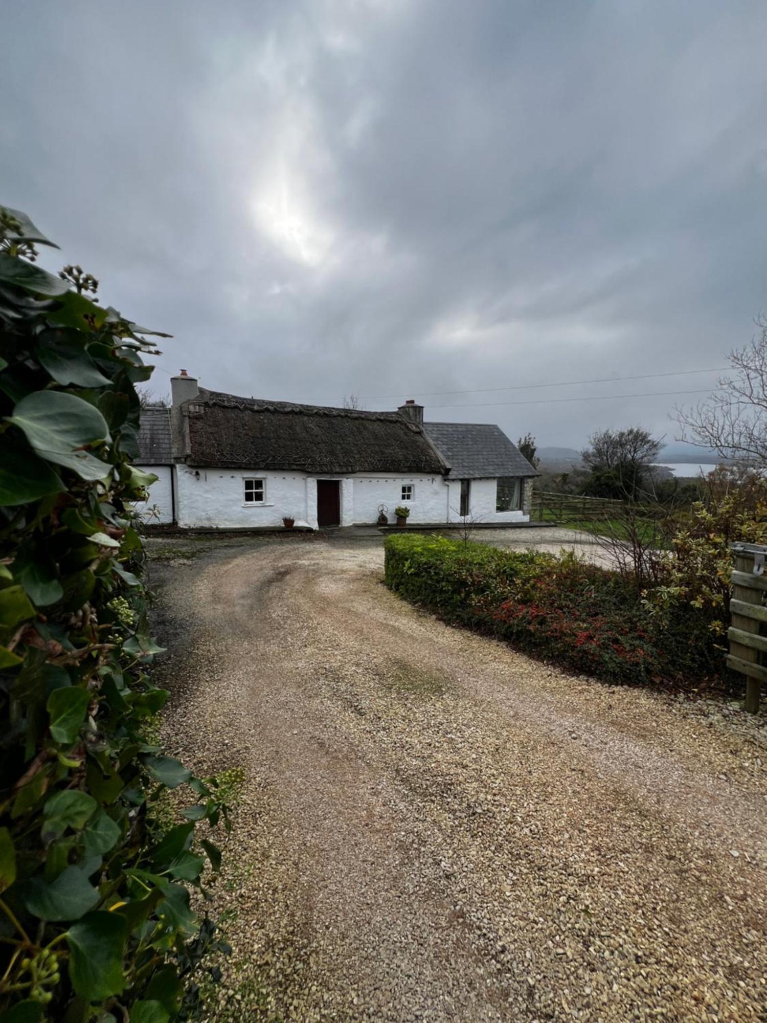 Holiday home Private Thatched - With Views