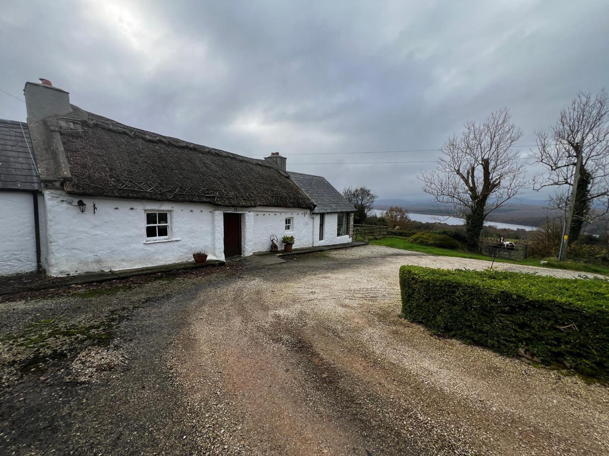 Holiday home Private Thatched - With Views