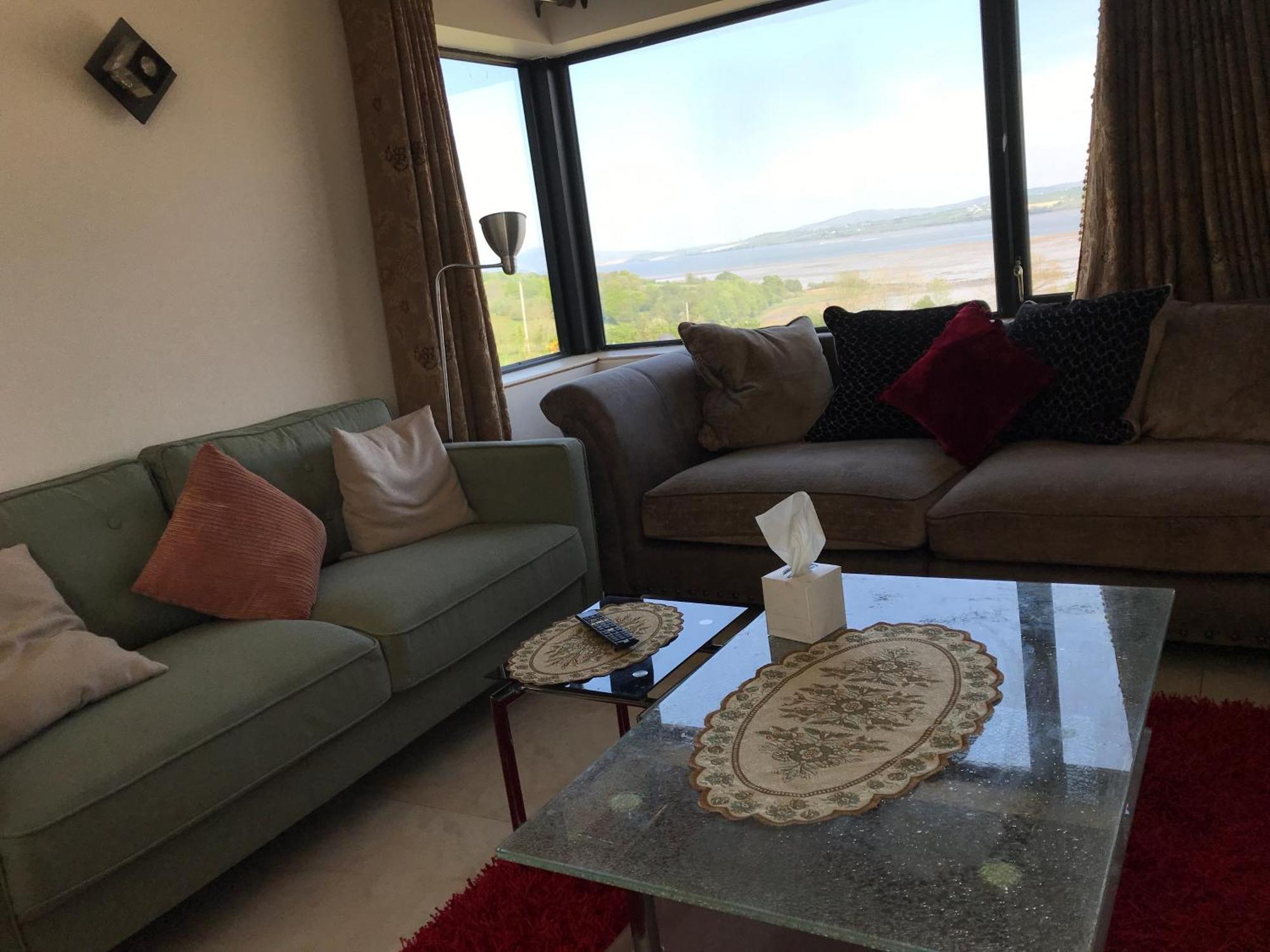 Serene Luxurious Retreat With Sea Views, Entire *