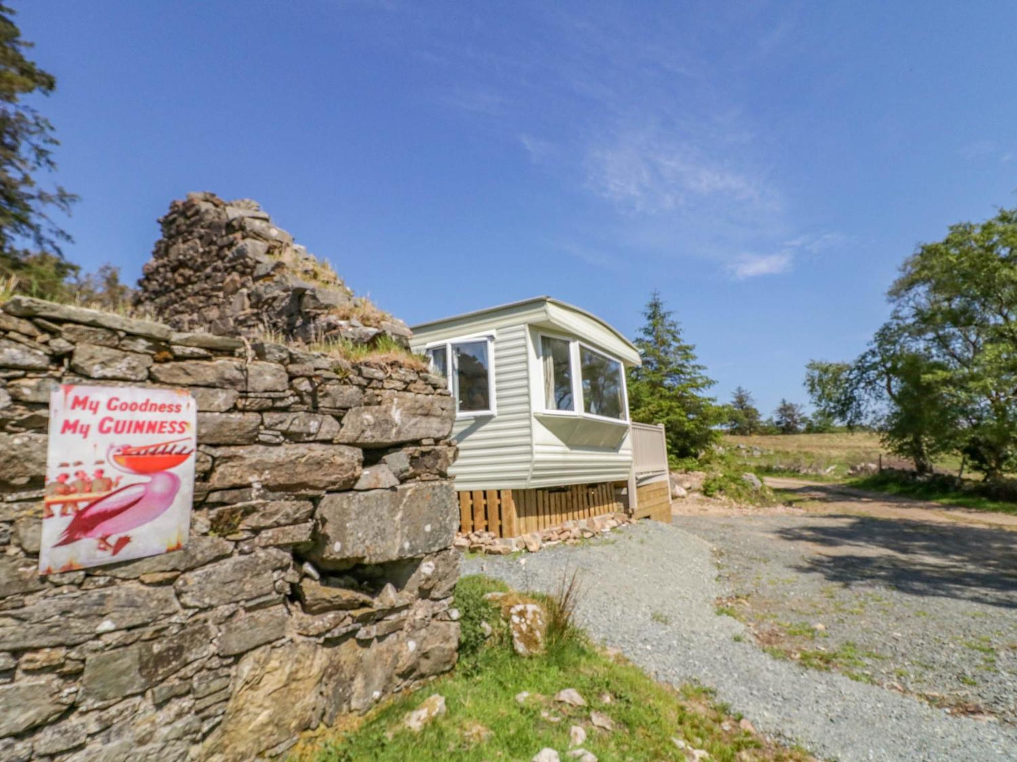 The Caravanmeenacross Holiday home Letterkenny
