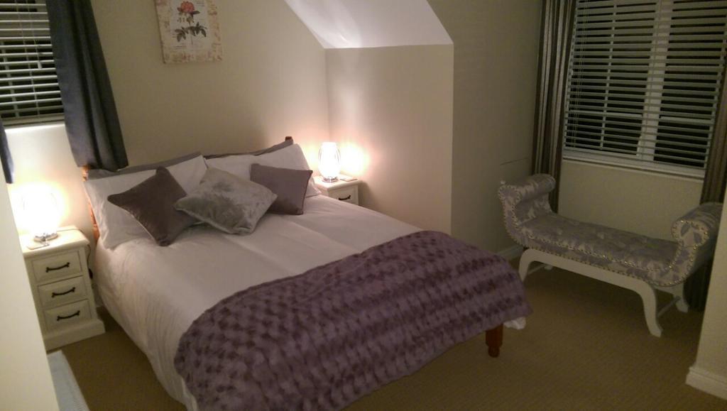 Bed & Breakfast Woodview Bed & Breakfast.