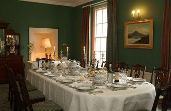 Castle Grove 4*