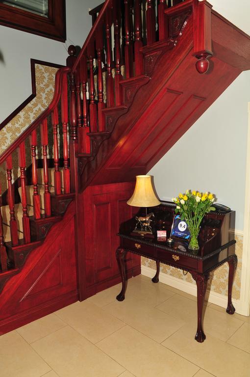 Bed & Breakfast Killererin House