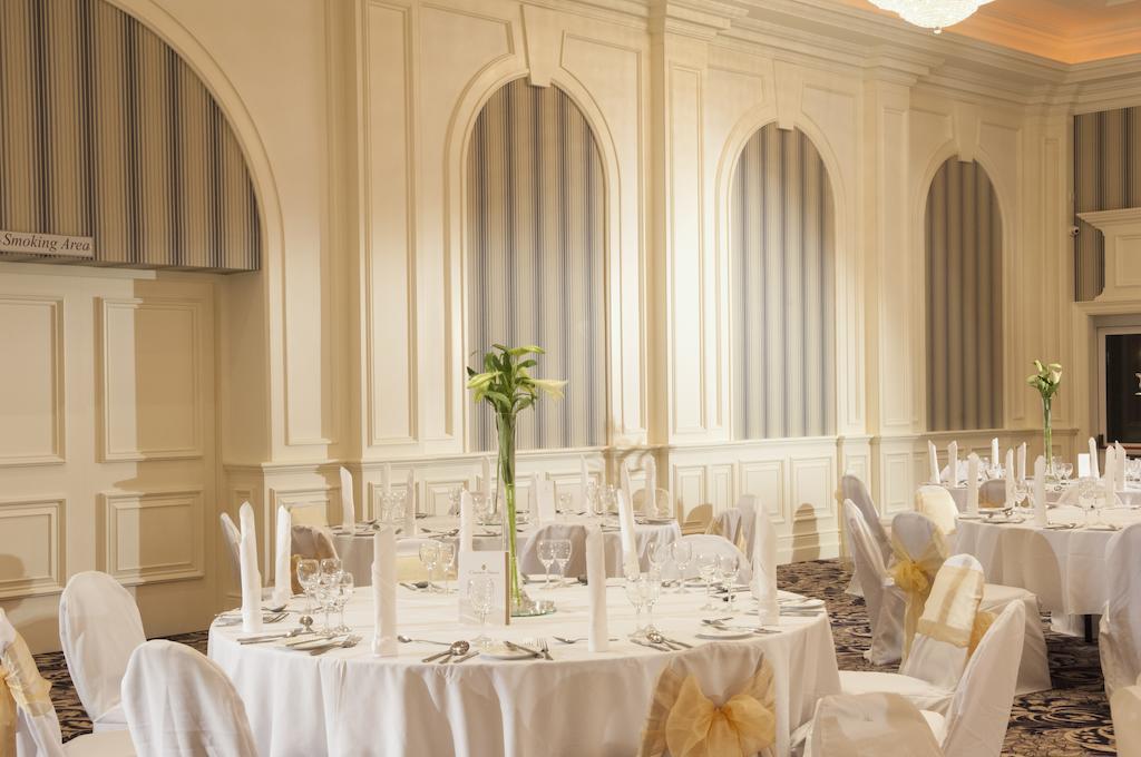 Clanree & Leisure Centre Hotel