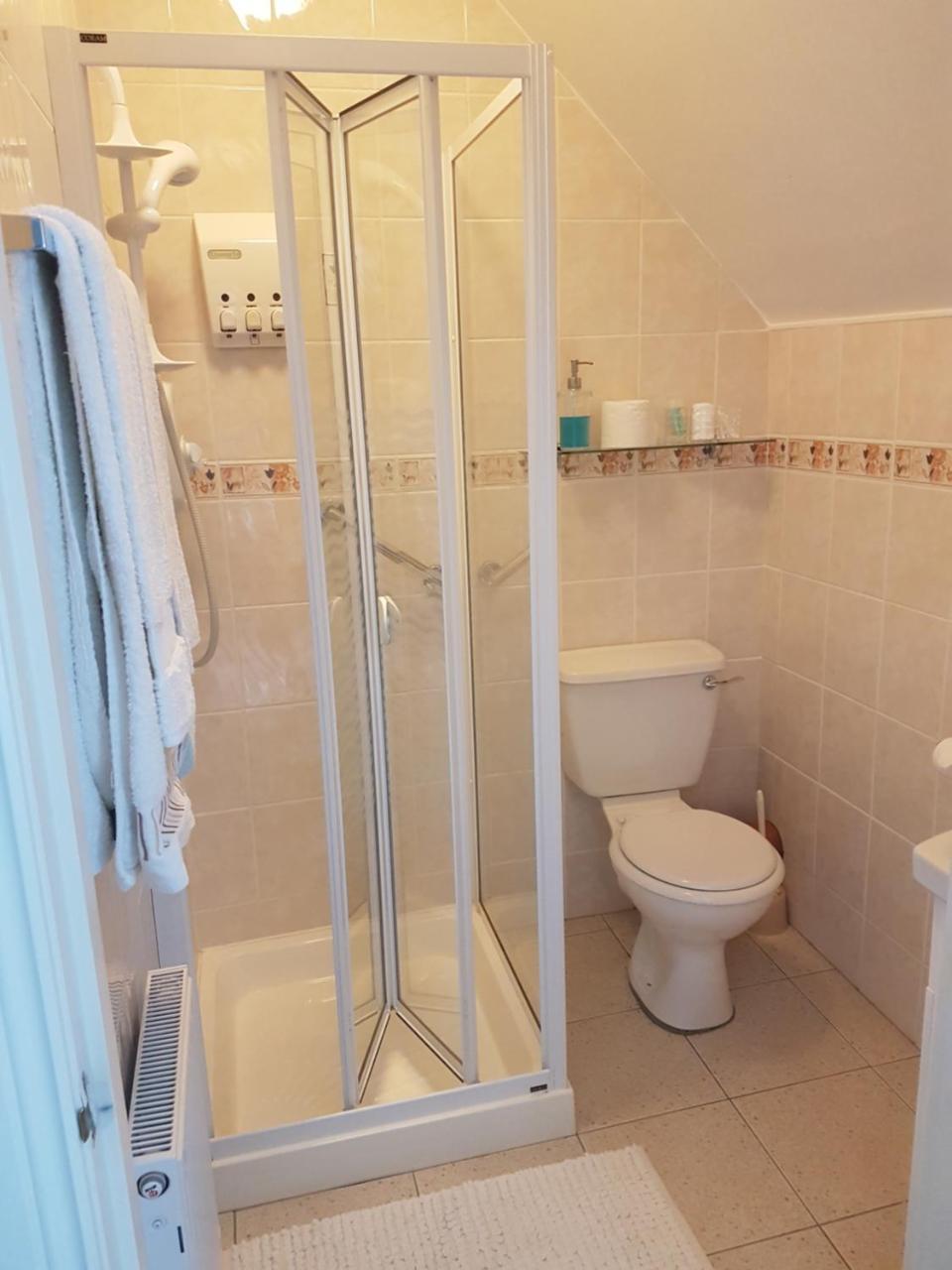 Woodview Bed & Breakfast. * Letterkenny